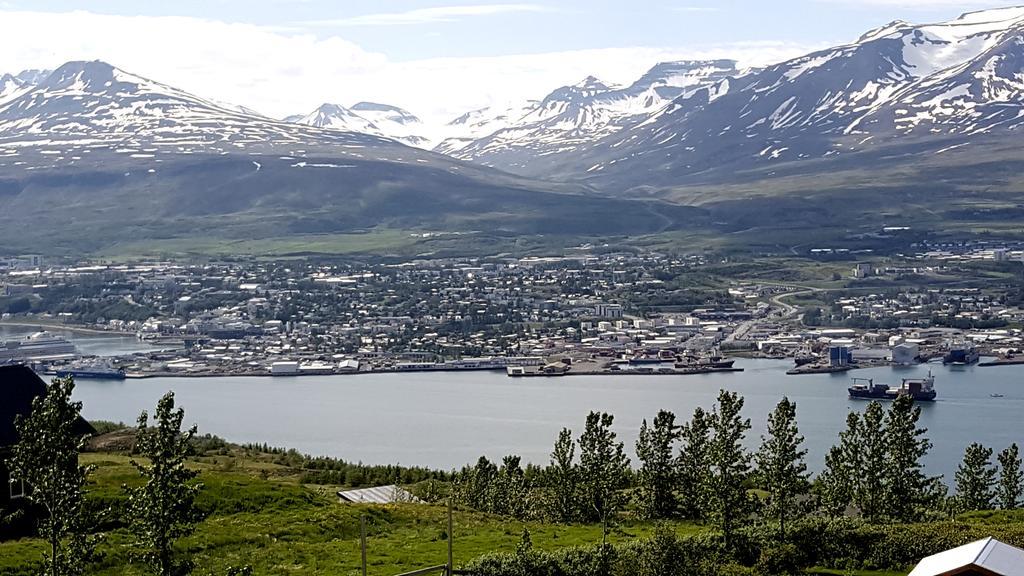 Akureyri Log Cabin Exterior photo